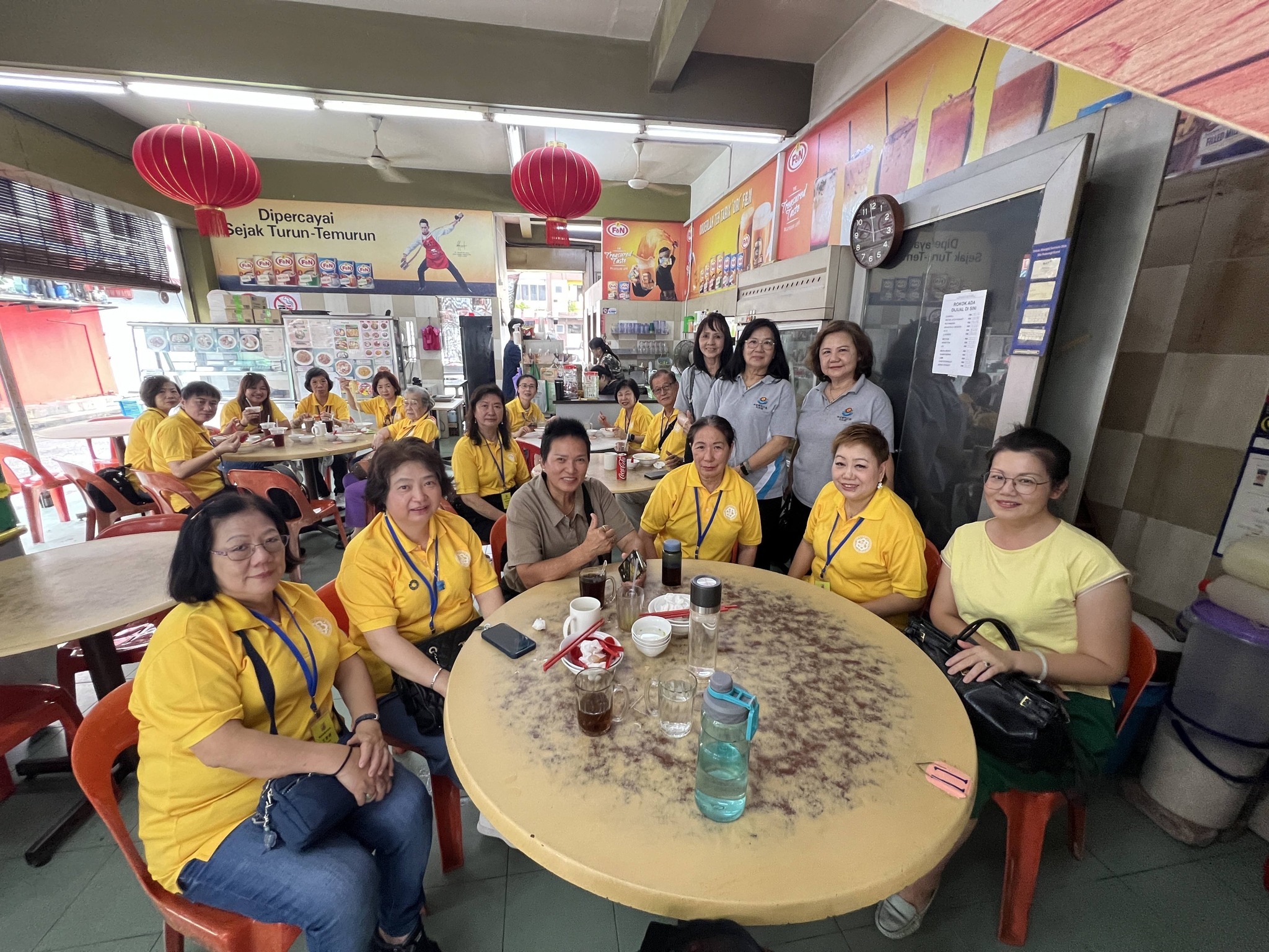 598632964_1186759343664457_1767093373401842552_n